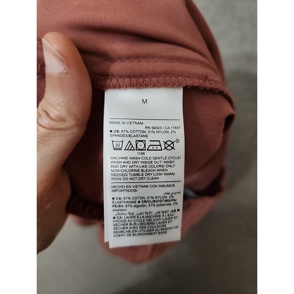 Old Navy Slim Built-In Flex Tech Jogger Shorts Mens M Dusty Red Stretch NEW - Picture 11 of 12